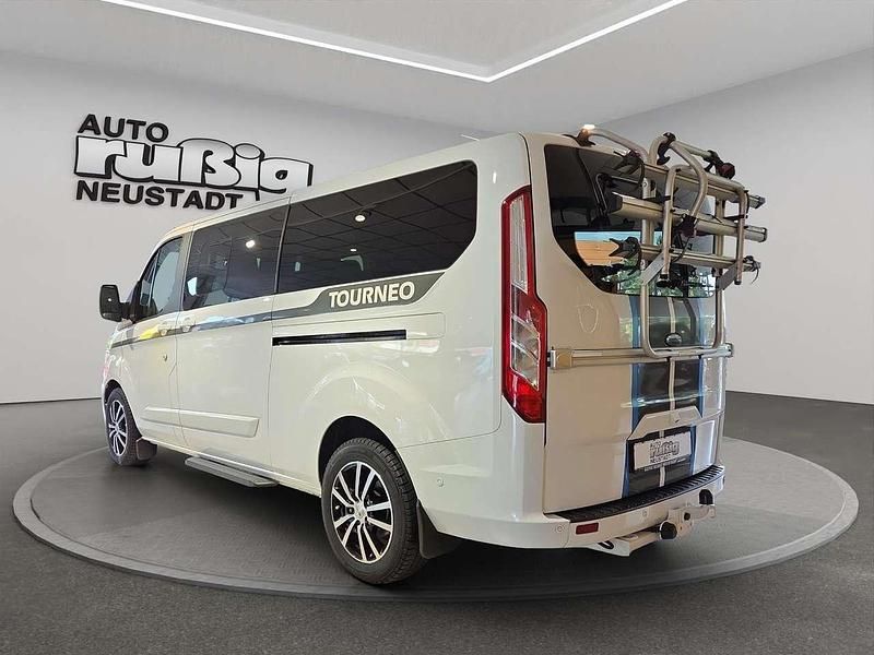 Gebraucht Ford Tourneo Titanium X 185 PS (136 kW) 2020 Frostweiß Kombi