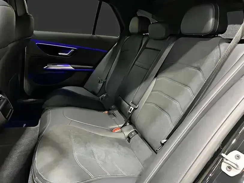 Gebraucht Mercedes E220 Advanced 197 PS (144 kW) 2025 Schwarz Limousine