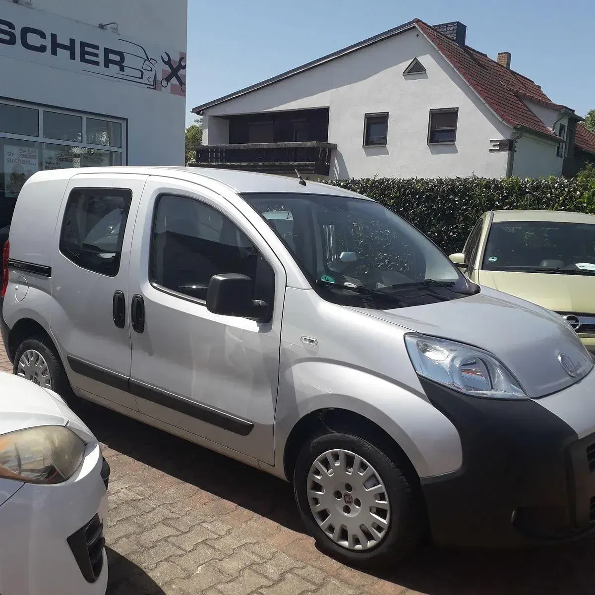 Gebraucht Fiat Fiorino 95 PS (69 kW) 2011 Silber Van / Kleinbus