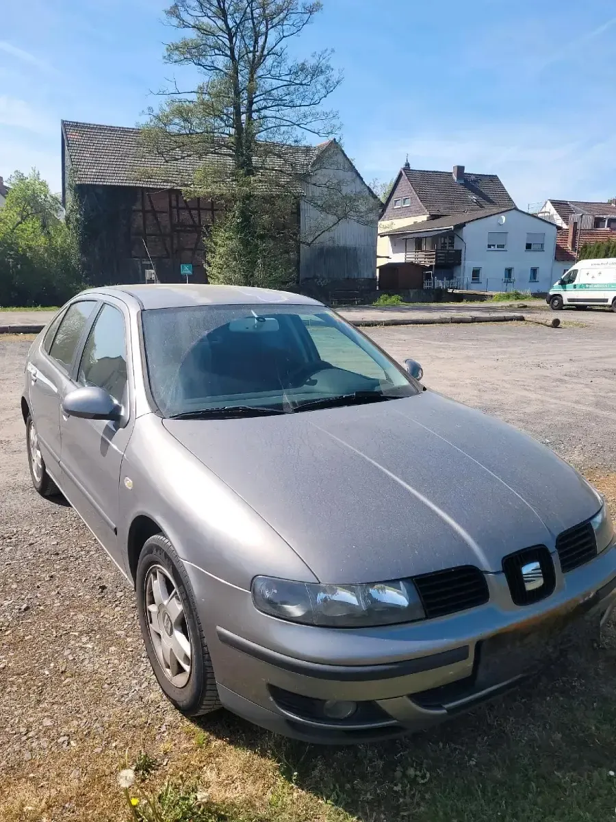 Second-hand Seat Leon 110 CP (80 kW) 2004 Argintiu Hatchback