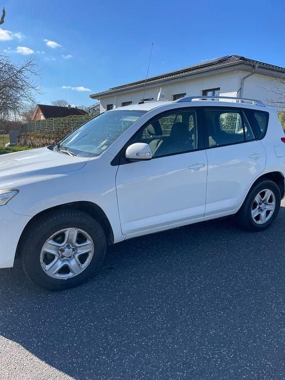 Gebraucht Toyota RAV4 150 PS (110 kW) 2012 Weiß SUV