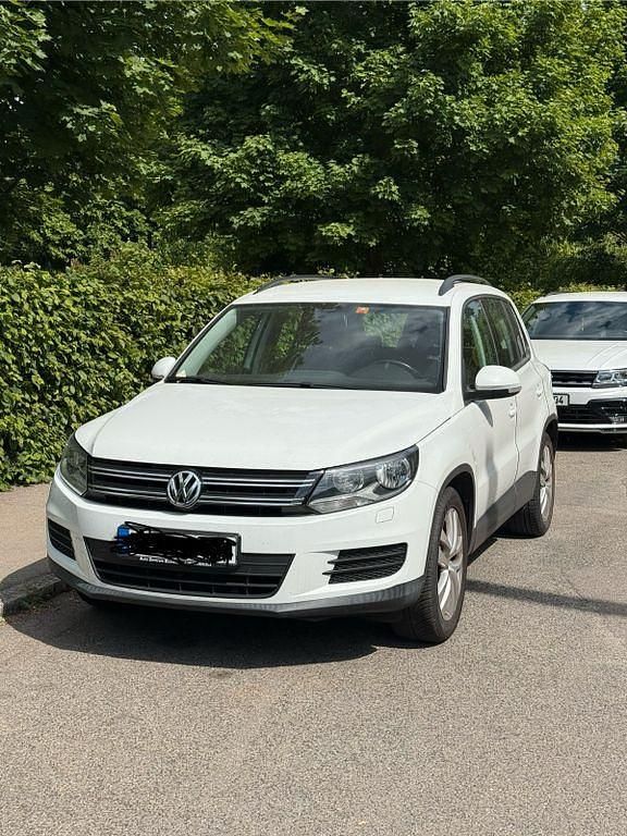 Weiß Gebraucht 2015 VW Tiguan SUV | 12.600 € (Fairer Preis) - Bild 1/4