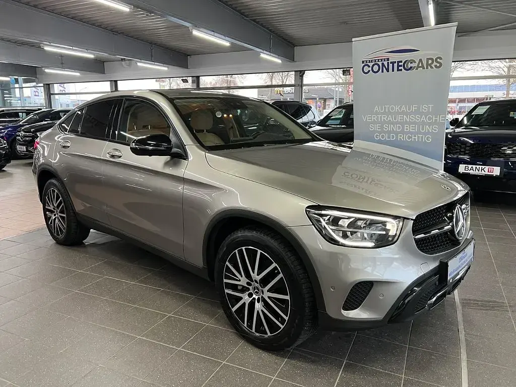 Gebraucht Mercedes GLC300 Night 245 PS (180 kW) 2022 Mojavesilber SUV
