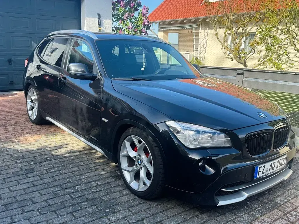 Gebraucht BMW X1 Sport Line 184 PS (135 kW) 2011 Schwarz SUV