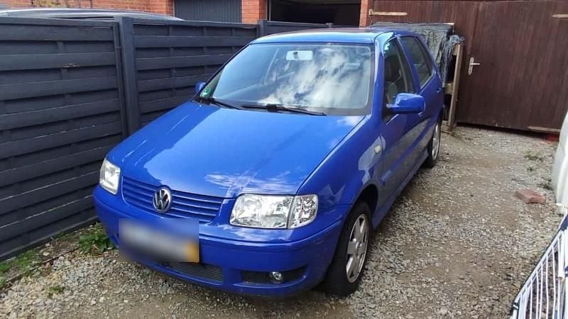 Blau Gebraucht 1999 VW Polo Kleinwagen | 400 € (Superpreis) - Bild 1/4