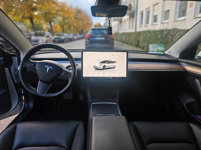 Gebraucht Tesla Model 3 366 kW (498 PS) 2022 Weiß Limousine