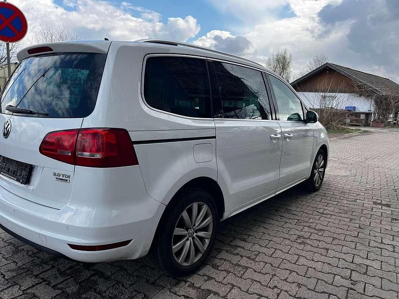 Gebraucht VW Sharan Highline 140 PS (102 kW) 2015 Pure white Van / Kleinbus