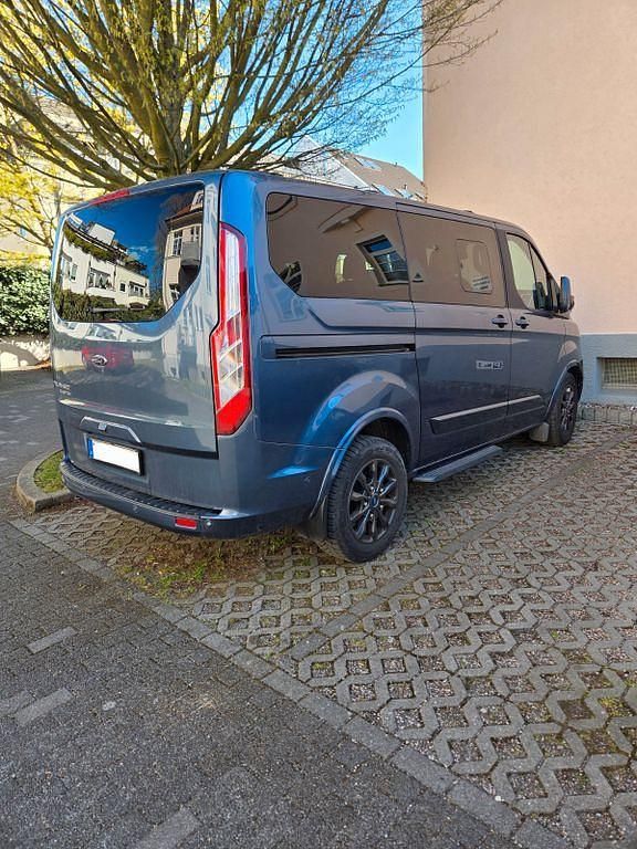 Gebraucht Ford Tourneo Titanium X 170 PS (125 kW) 2022 Blau Van / Kleinbus