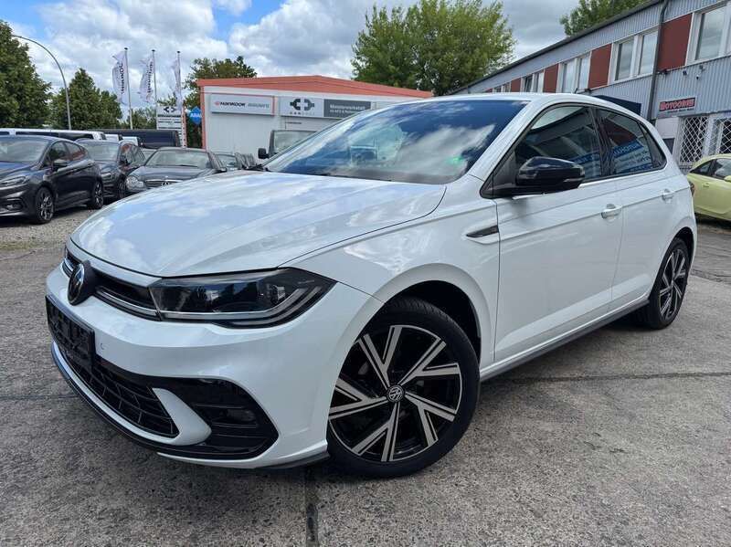 Pure white Gebraucht 2021 VW Polo R-line Kleinwagen | 16.500 € (Fairer Preis) - Bild 1/4