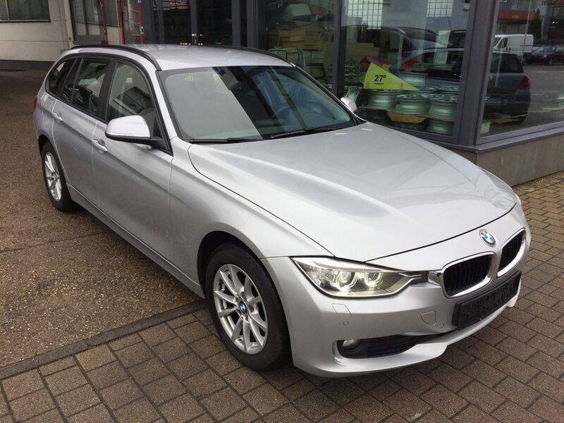 Silber Gebraucht 2014 BMW 320 Kombi | 6.750 € (Guter Preis) - Bild 1/4