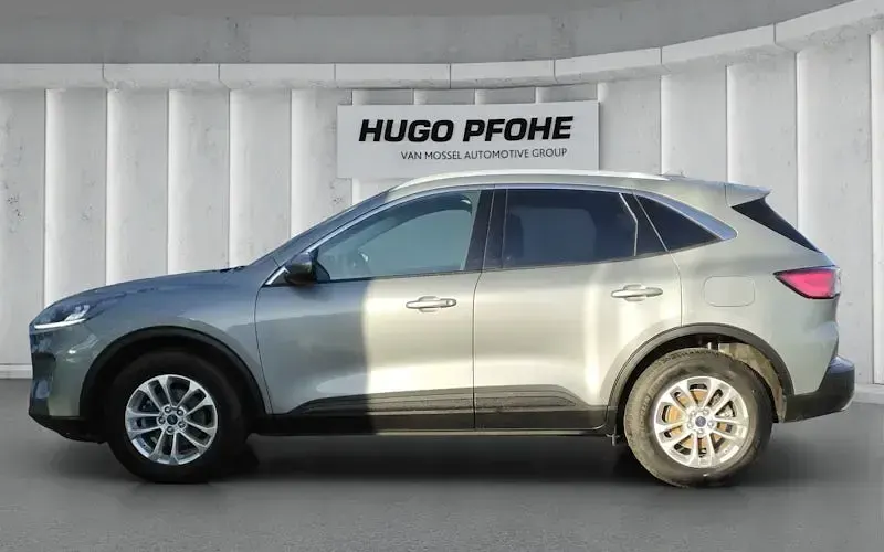 Gebraucht Ford Kuga Titanium 150 PS (110 kW) 2021 Silber SUV