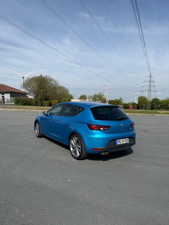 Usata Seat Leon FR 150 CV (110 kW) 2017 Blu Berlina