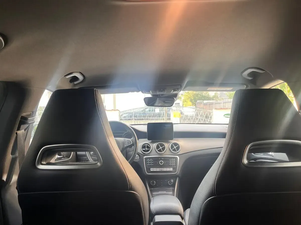 Gebraucht Mercedes CLA200 Shooting Brake 136 PS (100 kW) 2016 Schwarz Kombi