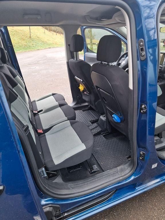Gebraucht Citroën Berlingo Feel 131 PS (96 kW) 2019 Blau Van / Kleinbus