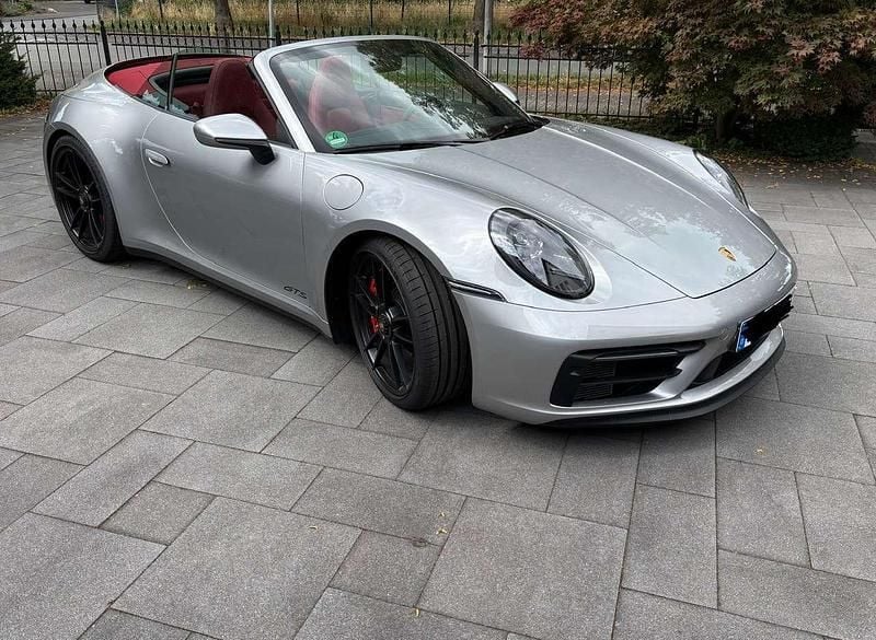 Silber Gebraucht 2023 Porsche 911 Carrera GTS Cabrio | 169.500 € (Fairer Preis) - Bild 1/4
