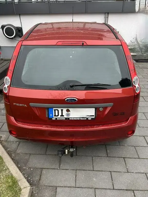 Gebraucht Ford Fiesta Style 80 PS (58 kW) 2008 Rot Kleinwagen