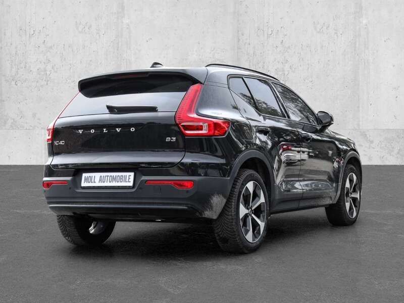Gebraucht Volvo XC40 Plus 163 PS (119 kW) 2023 Schwarz SUV