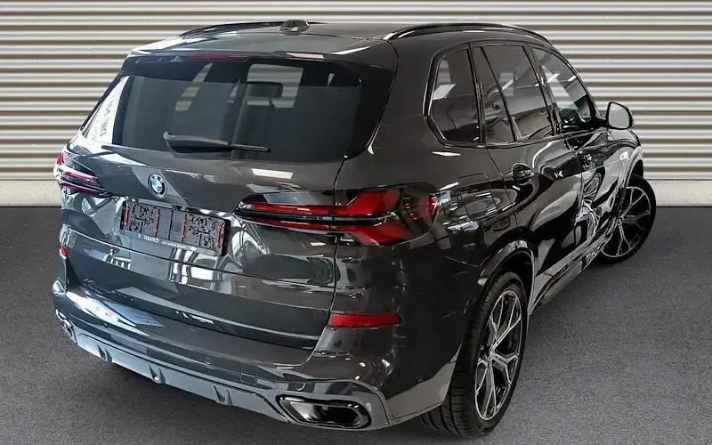 Gebraucht BMW X5 Comfort Edition 352 PS (258 kW) 2024 Silber SUV