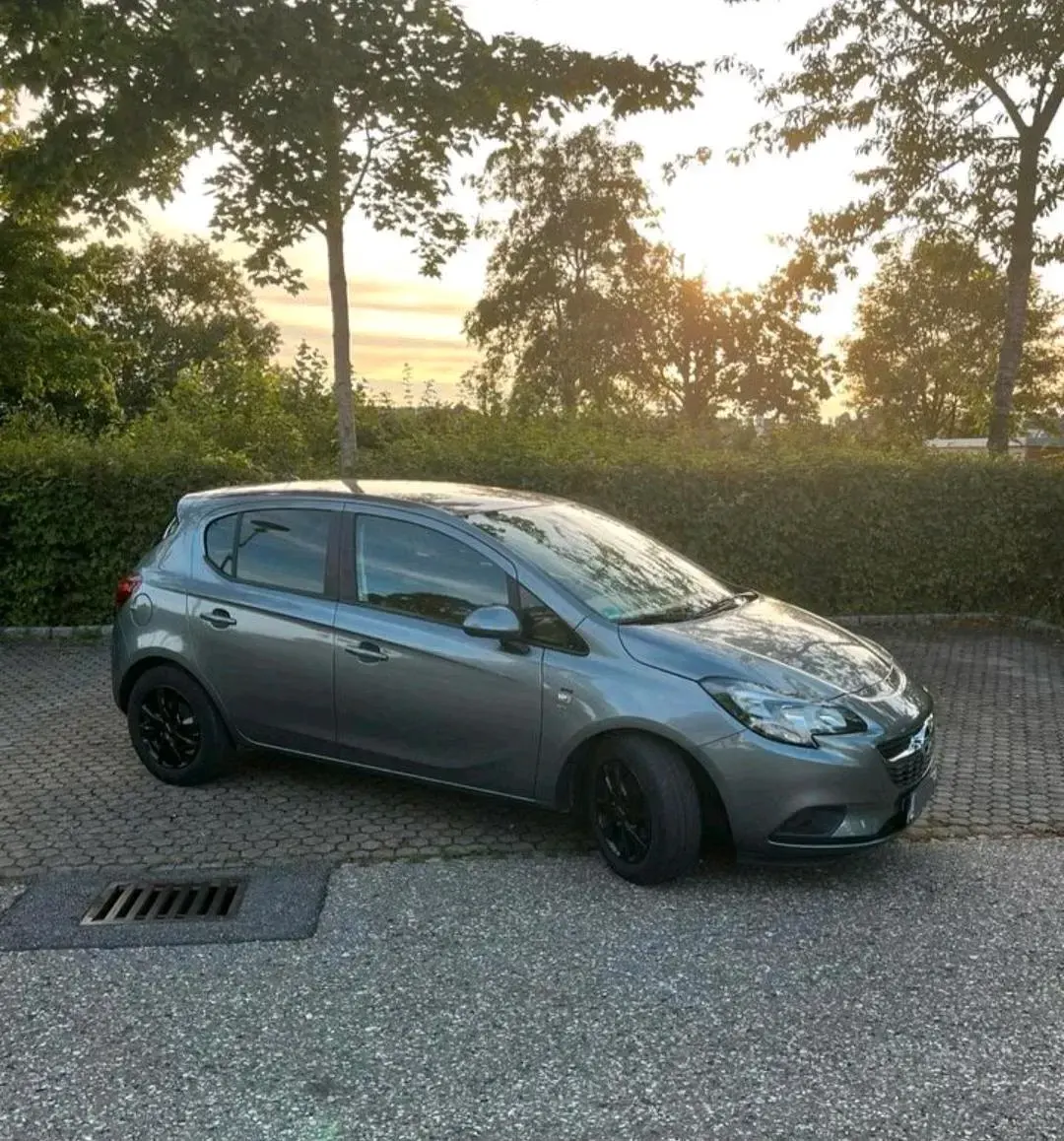 Używany Opel Corsa 90 KM (66 kW) 2017 Szary Hatchback