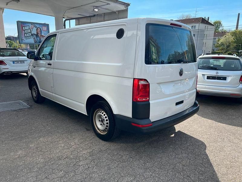 Gebraucht VW Transporter 150 PS (110 kW) 2018 Weiß Van