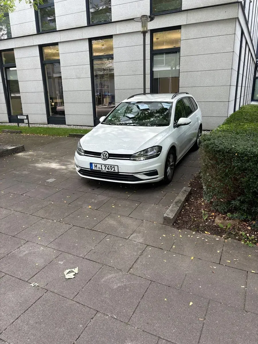 Gebraucht VW Golf VII Comfortline 110 PS (80 kW) 2017 Weiß Kombi