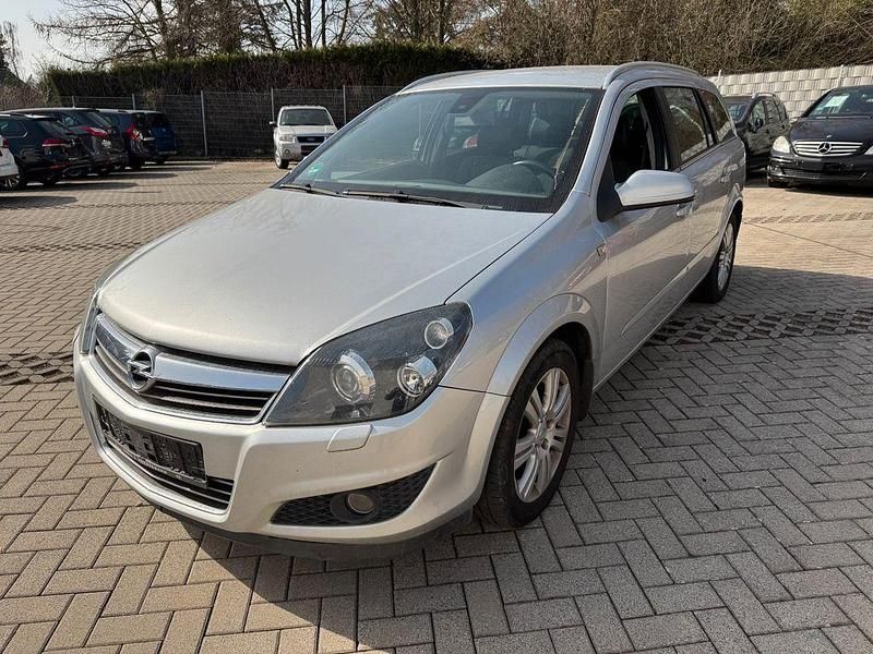 Gebraucht Opel Astra Selection 116 PS (85 kW) 2009 Grau Limousine