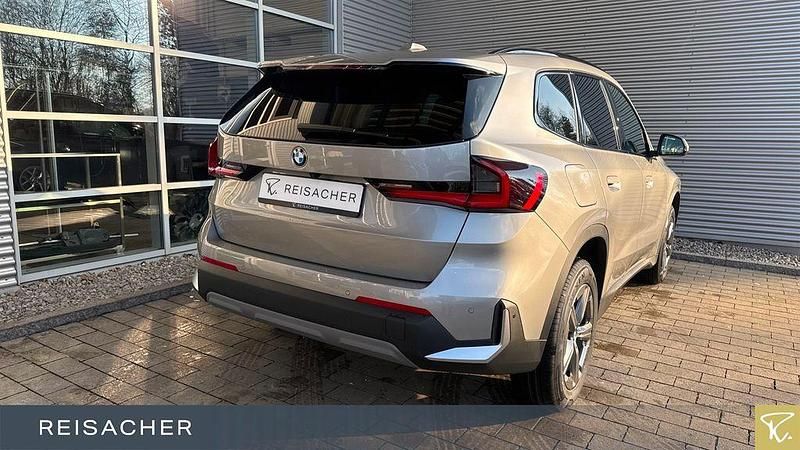 Neu BMW X1 136 PS (100 kW) 2026 Silber SUV