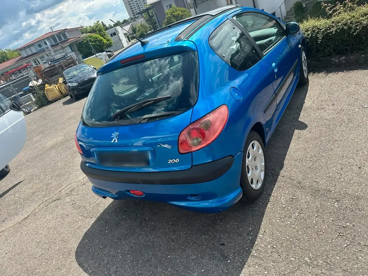 Gebraucht Peugeot 206 60 PS (44 kW) 2005 Blau Kleinwagen