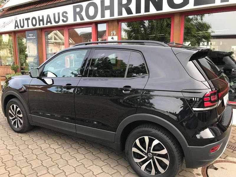 Gebraucht VW T-Cross Active 95 PS (69 kW) 2022 Deepblack perleffekt SUV