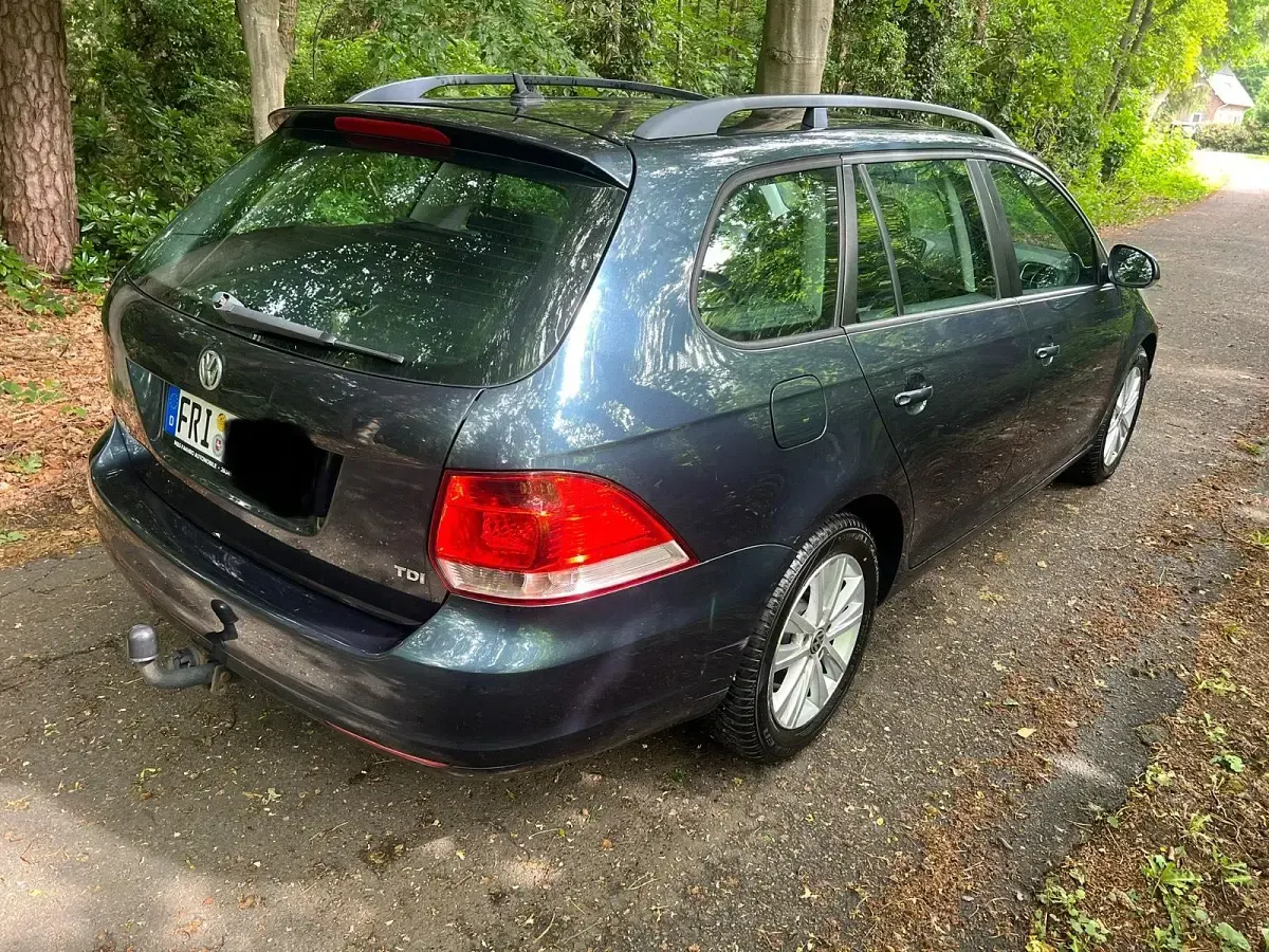 Gebraucht VW Golf VI 105 PS (77 kW) 2009 Kleinwagen