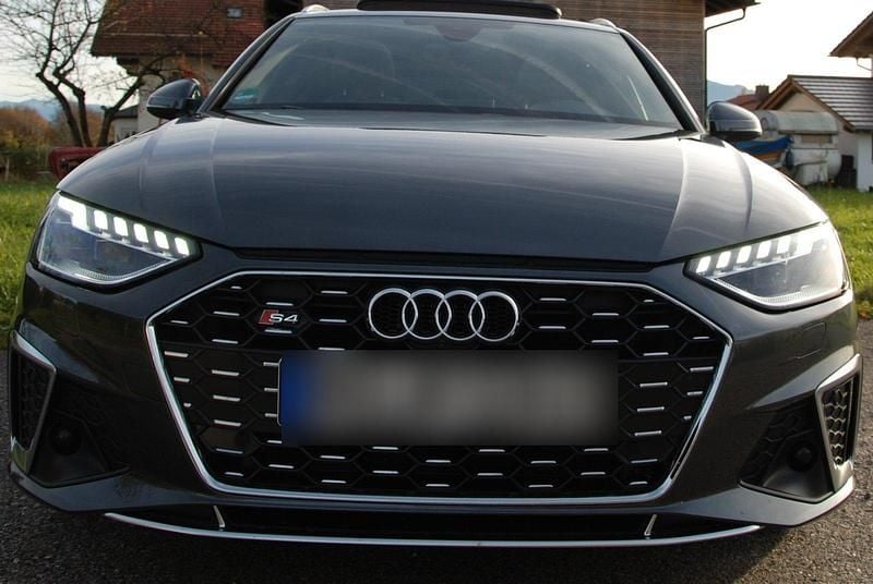 Grau Gebraucht 2021 Audi S4 Kombi | 41.800 € (Guter Preis) - Bild 1/4