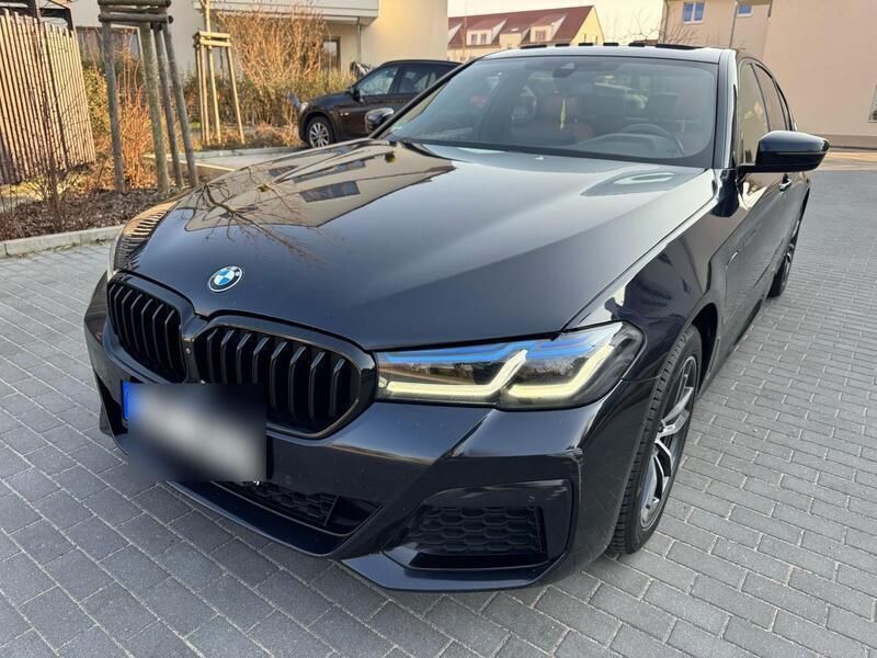 Schwarz Gebraucht 2020 BMW 530 Limousine | 26.900 € (Guter Preis) - Bild 1/4