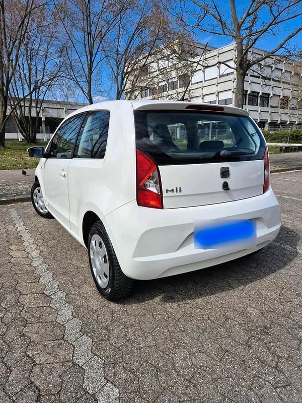 Gebraucht Seat Mii 60 PS (44 kW) 2013 Weiß Kleinwagen