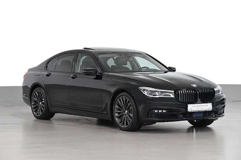 Schwarz Gebraucht 2015 BMW 730 Sport Line Limousine | 30.990 € (Fairer Preis) - Bild 1/4