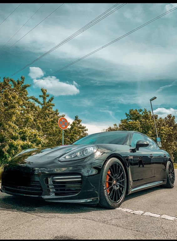 Schwarz Gebraucht 2013 Porsche Panamera GTS Sport Limousine | 47.900 € (Teuer) - Bild 1/4