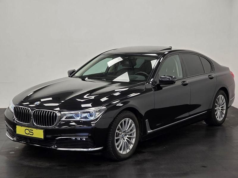 Gebraucht BMW 740 Shadowline 326 PS (239 kW) 2018 Schwarz Limousine