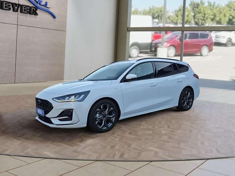 Neu Ford Focus ST-Line X 155 PS (114 kW) 2025 Frozen weiß Kombi