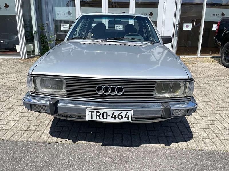 Gebraucht Audi 100 101 PS (74 kW) 1981 Silber Limousine