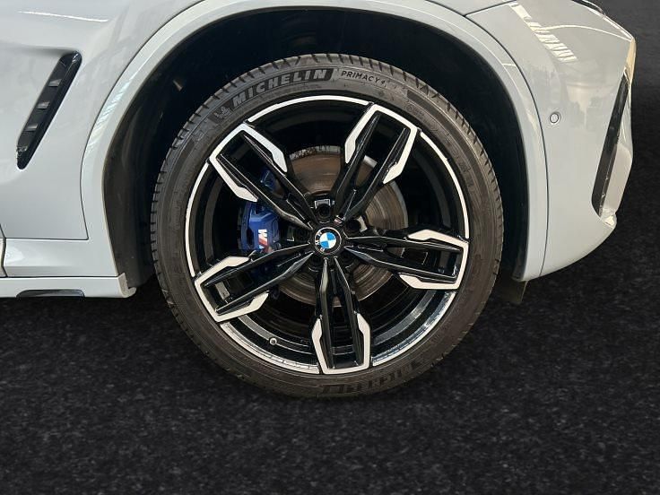 Gebraucht BMW X4 M Sport 340 PS (250 kW) 2023 Brooklyn grau metallic SUV