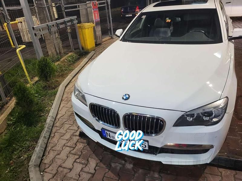 Gebraucht BMW 730 Exclusive 258 PS (189 kW) 2014 Weiß Limousine