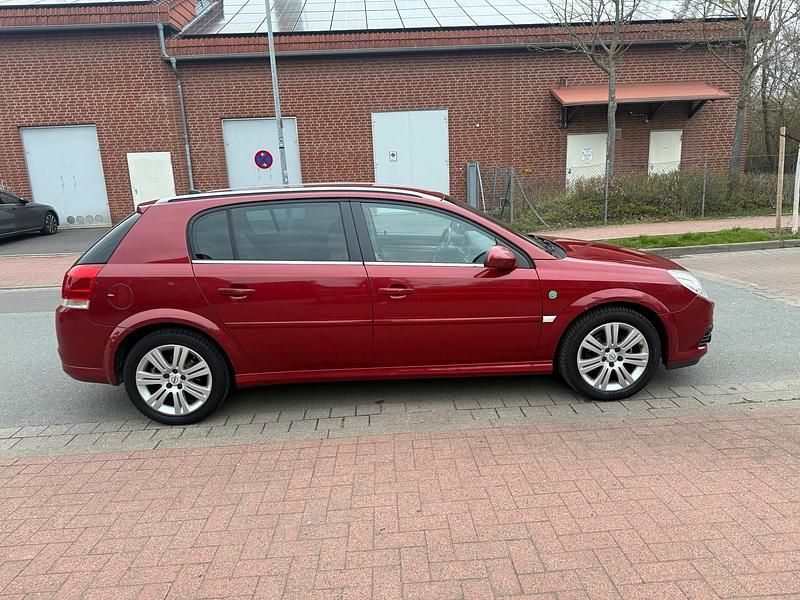 Gebraucht Opel Signum 155 PS (114 kW) 2005 Rot Kleinwagen