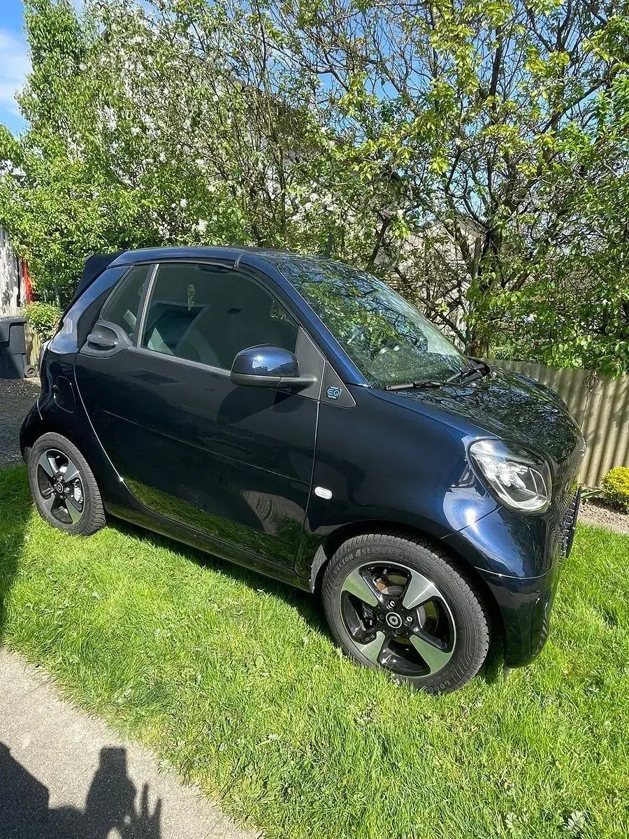 Gebraucht Smart ForTwo Electric Drive Passion 60 kW (82 PS) 2023 Blau Cabrio