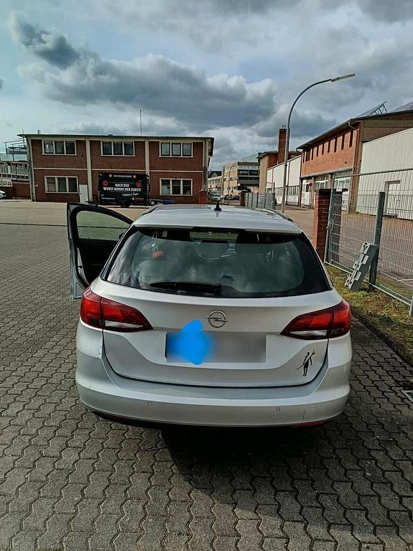 Gebraucht Opel Astra 110 PS (80 kW) 2016 Silber Kombi