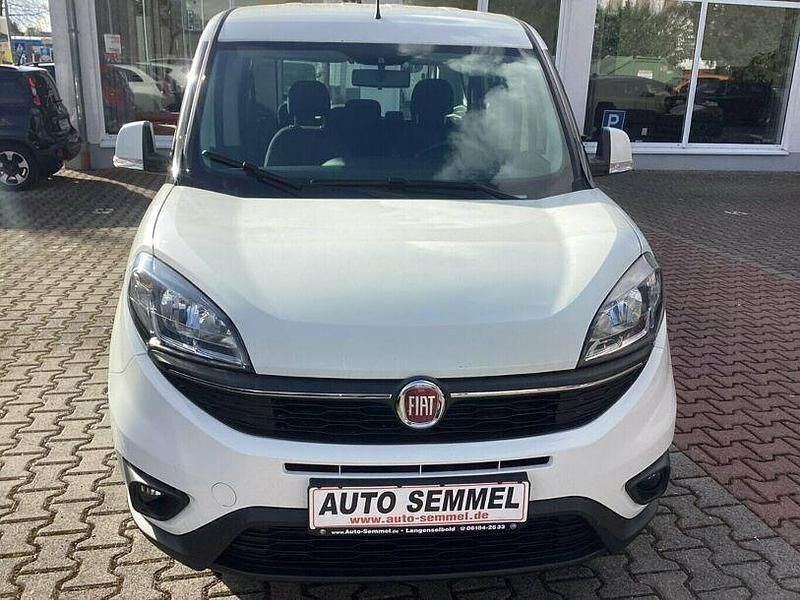 Gebraucht Fiat Doblò 52 PS (38 kW) 2022 Weiss Van / Kleinbus