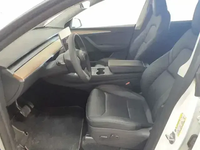 Gebraucht Tesla Model Y 378 kW (514 PS) 2023 Weiß SUV