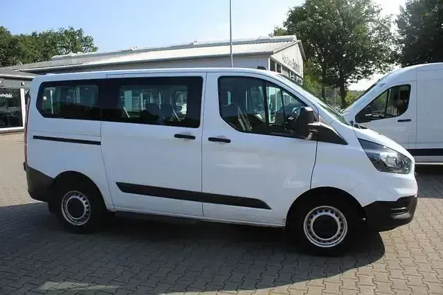 Usata Ford Transit Custom 105 CV (77 kW) 2021 Bianco Station wagon