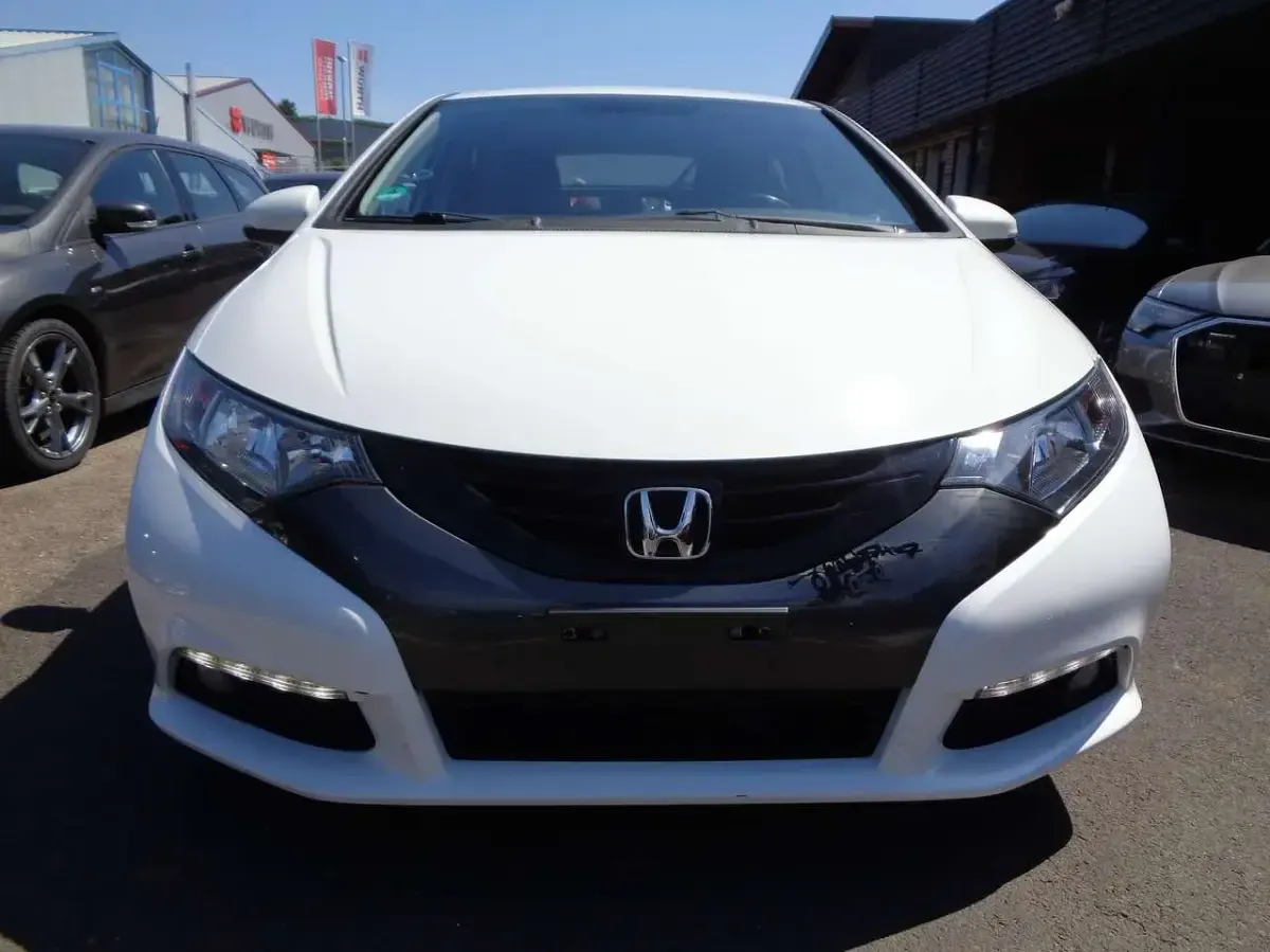Gebraucht Honda Civic Sport 99 PS (72 kW) 2013 White orchid p. Kleinwagen