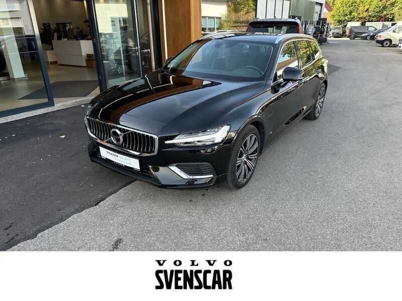 Schwarz Gebraucht 2020 Volvo V60 Inscription Kombi | 28.990 € (Guter Preis) - Bild 1/4