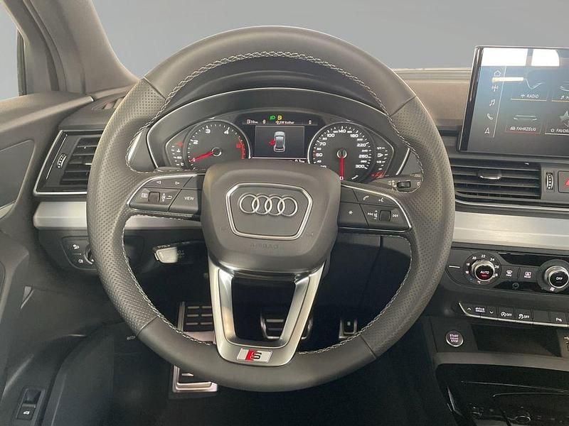 Gebraucht Audi Q5 Basis 204 PS (150 kW) 2024 Mythosschwarz metallic SUV