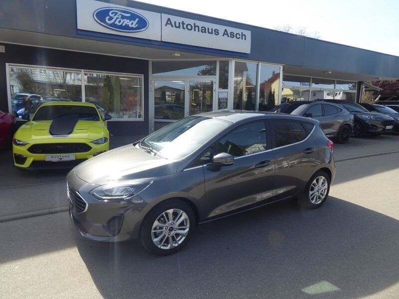 Grau metallic Gebraucht 2022 Ford Fiesta Titanium Kleinwagen | 21.500 € (Teuer) - Bild 1/4